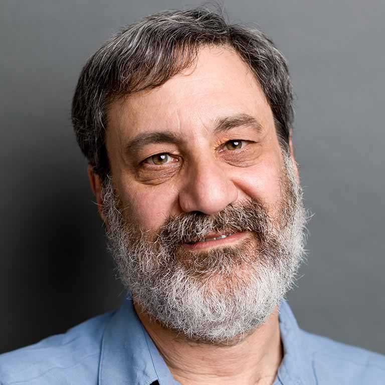 Larry  Moss